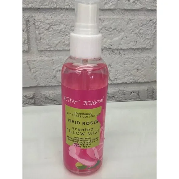 Betsey Johnson Vivid Roses Nourishing Bath and Body 4 PCS Set - Picture 4 of 7